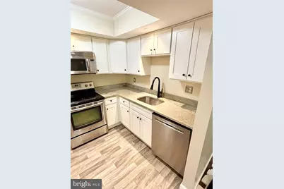 1726 Saratoga Court, Allentown, PA 18104 - Photo 7