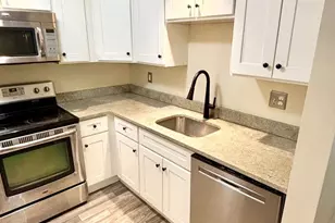 1726 Saratoga Ct, Allentown, PA 18104 - Photo 7