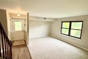 1726 Saratoga Ct, Allentown, PA 18104 - Photo 3