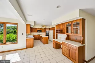 4403 Newton Cir, Emmaus, PA 18049 - Photo 21