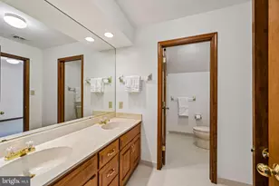 4403 Newton Cir, Emmaus, PA 18049 - Photo 45