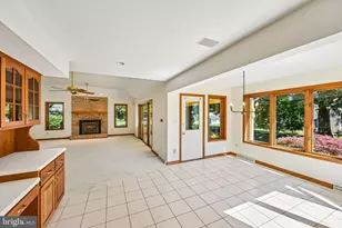 4403 Newton Cir, Emmaus, PA 18049 - Photo 15