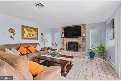 1804 Elmhurst Drive, Whitehall, PA 18052 - Photo 17