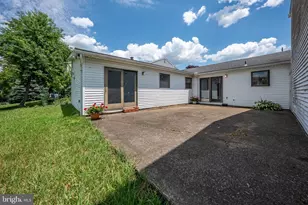 28 Covington Pl, Catasauqua, PA 18032 - Photo 3