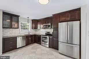 1899 Georgia Dr, Whitehall, PA 18052 - Photo 9