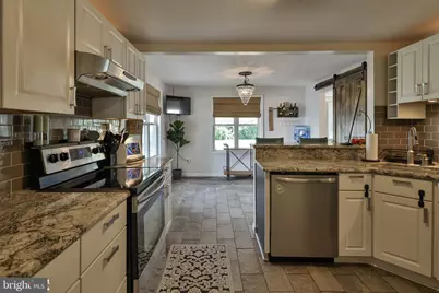 2310 E Woodlawn Street, Allentown, PA 18109 - Photo 11