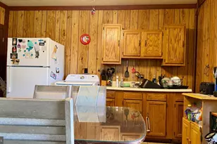 220 S Fourth St, Emmaus, PA 18049 - Photo 9