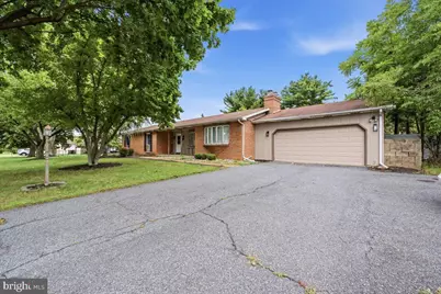 5429 Curtis Drive, Schnecksville, PA 18078 - Photo 3