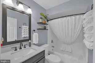 2184 Greenmeadow Dr, Macungie, PA 18062 - Photo 25