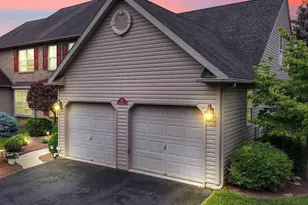 2184 Greenmeadow Dr, Macungie, PA 18062 - Photo 3