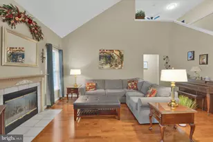 2184 Greenmeadow Dr, Macungie, PA 18062 - Photo 7