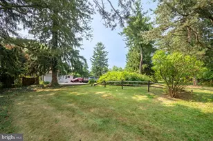 707 W State St, Coopersburg, PA 18036 - Photo 21