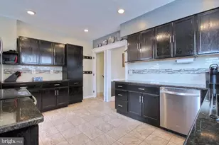 1132 N 21st St, Allentown, PA 18104 - Photo 7