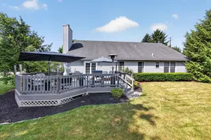 1665 Lamplighter Dr, Macungie, PA 18062 - Photo 7