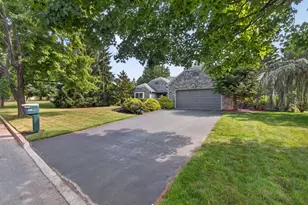 1665 Lamplighter Dr, Macungie, PA 18062 - Photo 23