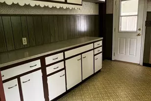 6854 N Main St, Coopersburg, PA 18036 - Photo 15