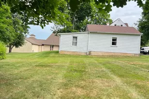 6854 N Main St, Coopersburg, PA 18036 - Photo 9