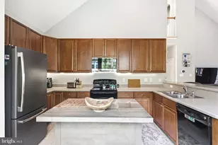 3139 Olympic Dr, Emmaus, PA 18049 - Photo 23