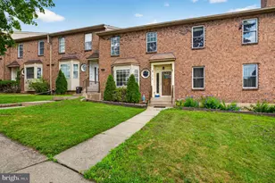 1910 Alberta Dr, Whitehall, PA 18052 - Photo 3