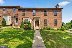 1910 Alberta Dr, Whitehall, PA 18052 - Photo 1