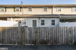 2275 Irma Dr, Allentown, PA 18109 - Photo 39