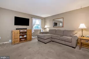 2275 Irma Dr, Allentown, PA 18109 - Photo 3