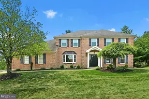 8018 Orchard View Ln, Fogelsville, PA 18051 - Photo 3