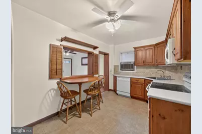 121 E Elm Street, Emmaus, PA 18049 - Photo 13