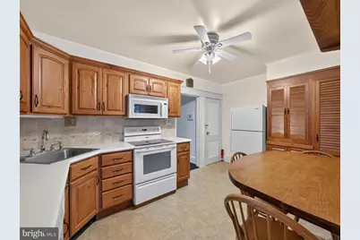 121 E Elm Street, Emmaus, PA 18049 - Photo 15