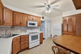 121 E Elm St, Emmaus, PA 18049 - Photo 15