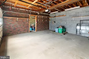 2705 W Chew St, Allentown, PA 18104 - Photo 37