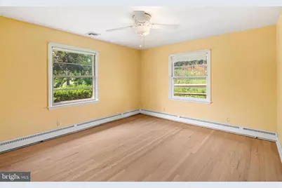 2705 W Chew Street, Allentown, PA 18104 - Photo 23