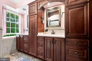 7701 Chestnut St, Zionsville, PA 18092 - Photo 29