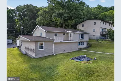 720 Lechauweki, Fountain Hill, PA 18015 - Photo 7