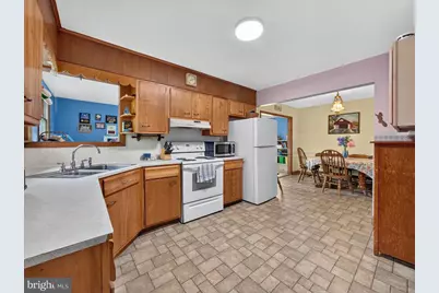 720 Lechauweki, Fountain Hill, PA 18015 - Photo 19