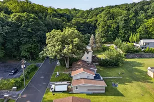 720 Lechauweki, Fountain Hill, PA 18015 - Photo 11