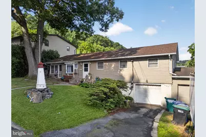 720 Lechauweki, Fountain Hill, PA 18015 - Photo 3