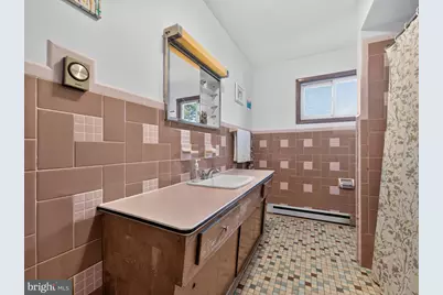 720 Lechauweki, Fountain Hill, PA 18015 - Photo 31