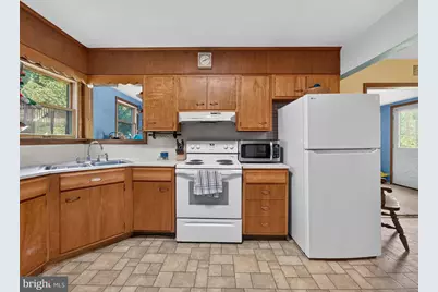 720 Lechauweki, Fountain Hill, PA 18015 - Photo 21