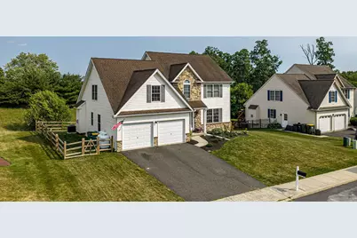 5121 Cassidy Drive, Schnecksville, PA 18078 - Photo 3