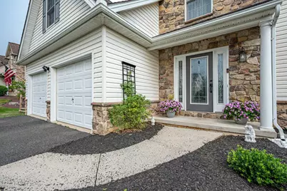 5121 Cassidy Drive, Schnecksville, PA 18078 - Photo 5