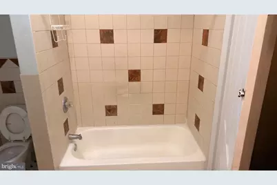832 Chestnut, Allentown, PA 18102 - Photo 19