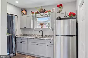 449 N 10th St, Allentown, PA 18102 - Photo 23