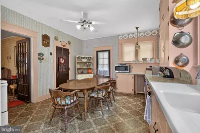 821 N Bishopthorpe Street, Fountain Hill, PA 18015 - Photo 11