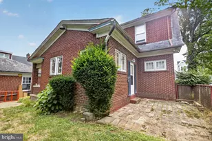 821 N Bishopthorpe St, Fountain Hill, PA 18015 - Photo 23