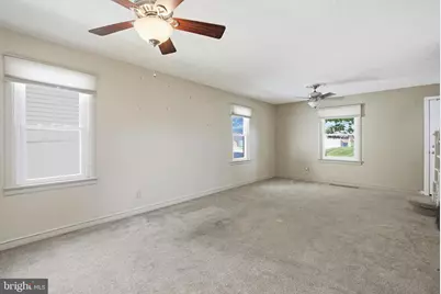 868 N Irving Street, Allentown, PA 18109 - Photo 11
