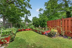 425 Ridge St, Emmaus, PA 18049 - Photo 3