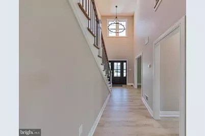 4740 Hillcrest Lane, Whitehall, PA 18052 - Photo 5