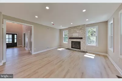 4740 Hillcrest Lane, Whitehall, PA 18052 - Photo 15