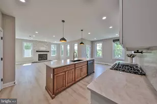 4740 Hillcrest Ln, Whitehall, PA 18052 - Photo 13
